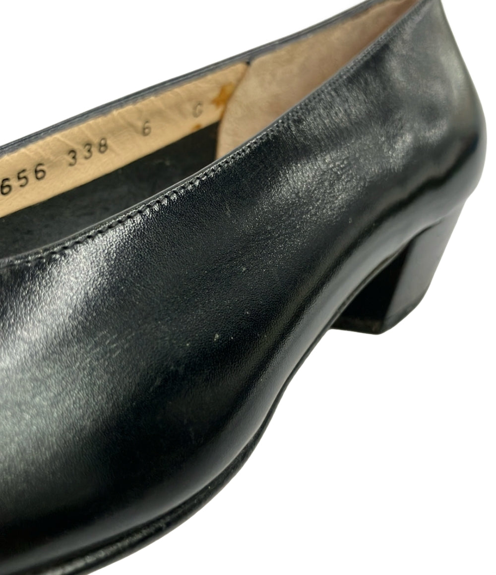 Salvatore Ferragamo ラウンドトゥパンプス ヴァラリボンパンプス DR