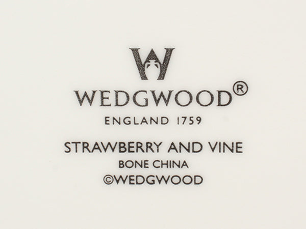 美品 WEDGWOOD プレート 大皿 29cm ストロベリー&バイン ウエッジウッド