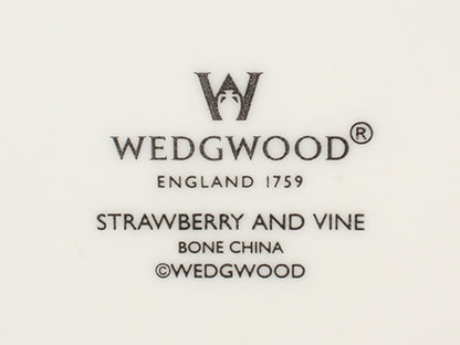 美品 WEDGWOOD プレート 大皿 29cm ストロベリー&バイン ウエッジウッド