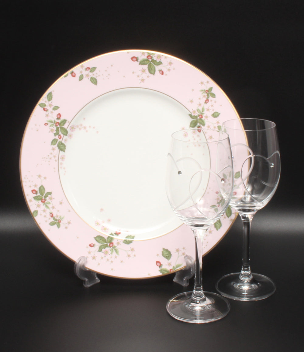 美品 WEDGWOOD プレート 大皿 27cm ワイングラス ペア 3点セット ワイルド ストロベリー ブルーム プロミシス トゥーハーツ ウエッジウッド