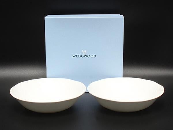 美品 WEDGWOOD サラダソーサー 皿 2点セット 18cm ストロベリー&バイン ウェッジウッド