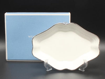 美品 WEDGWOOD ダイヤディッシュ 皿 22cm インタグリオ プラチナ ウエッジウッド