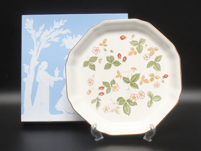美品 WEDGWOOD オクタゴナルディッシュ 皿 25cm ワイルドストロベリー ウエッジウッド