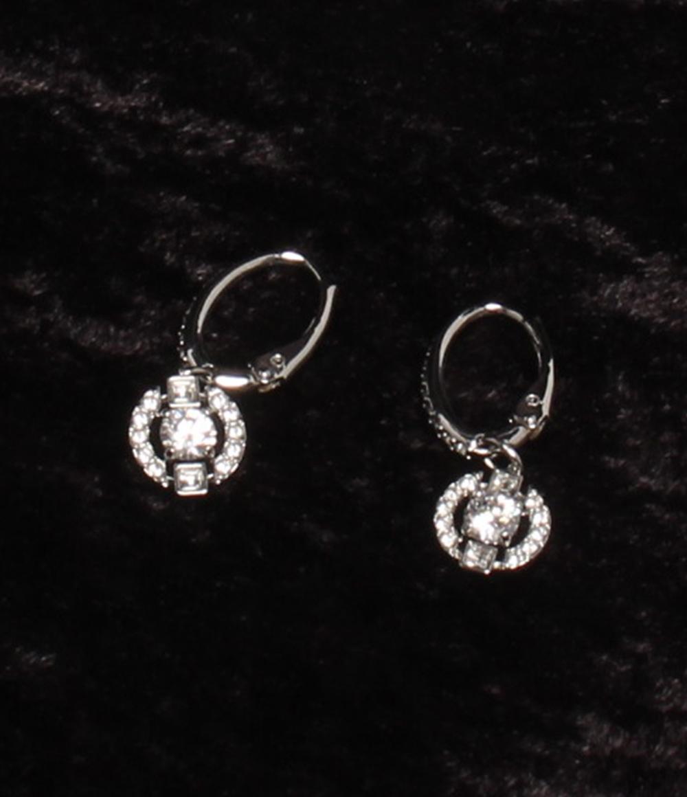 美品 SWAROVSKI ピアス 5627349 レディース スワロフスキー