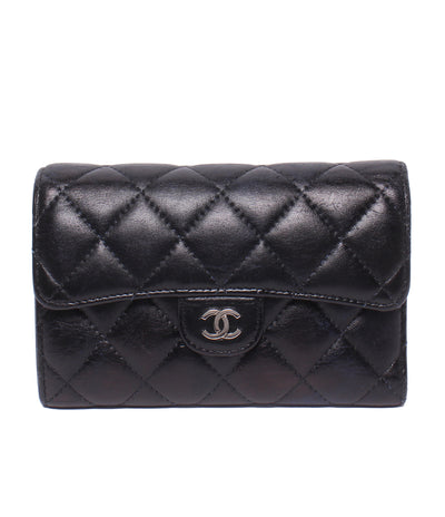 CHANEL 三つ折り財布 シルバー金具 26番台 マトラッセ レディース シャネル