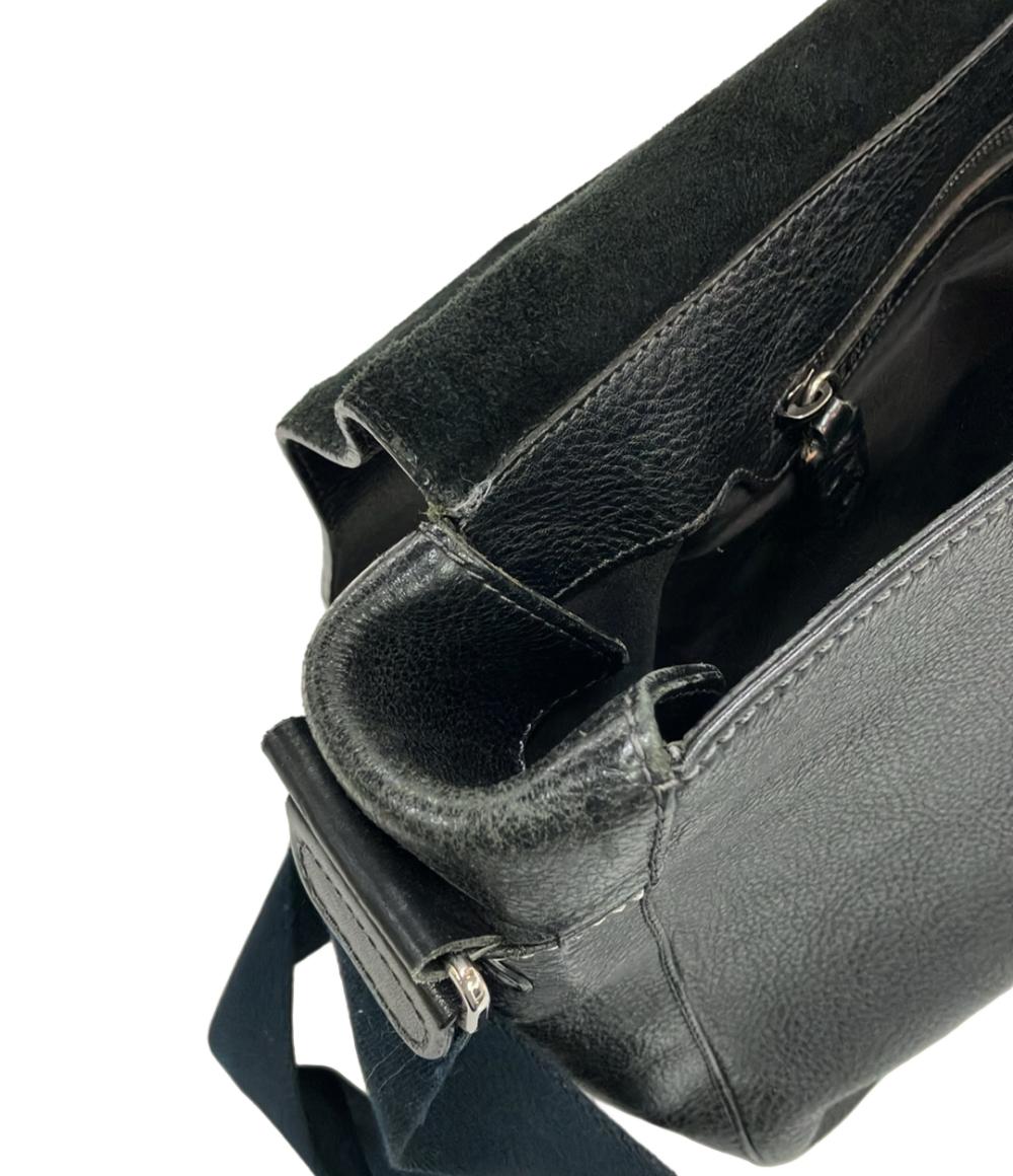 TOD'S ショルダーバッグ メッセンジャーバッグ 斜め掛け レザー メンズ