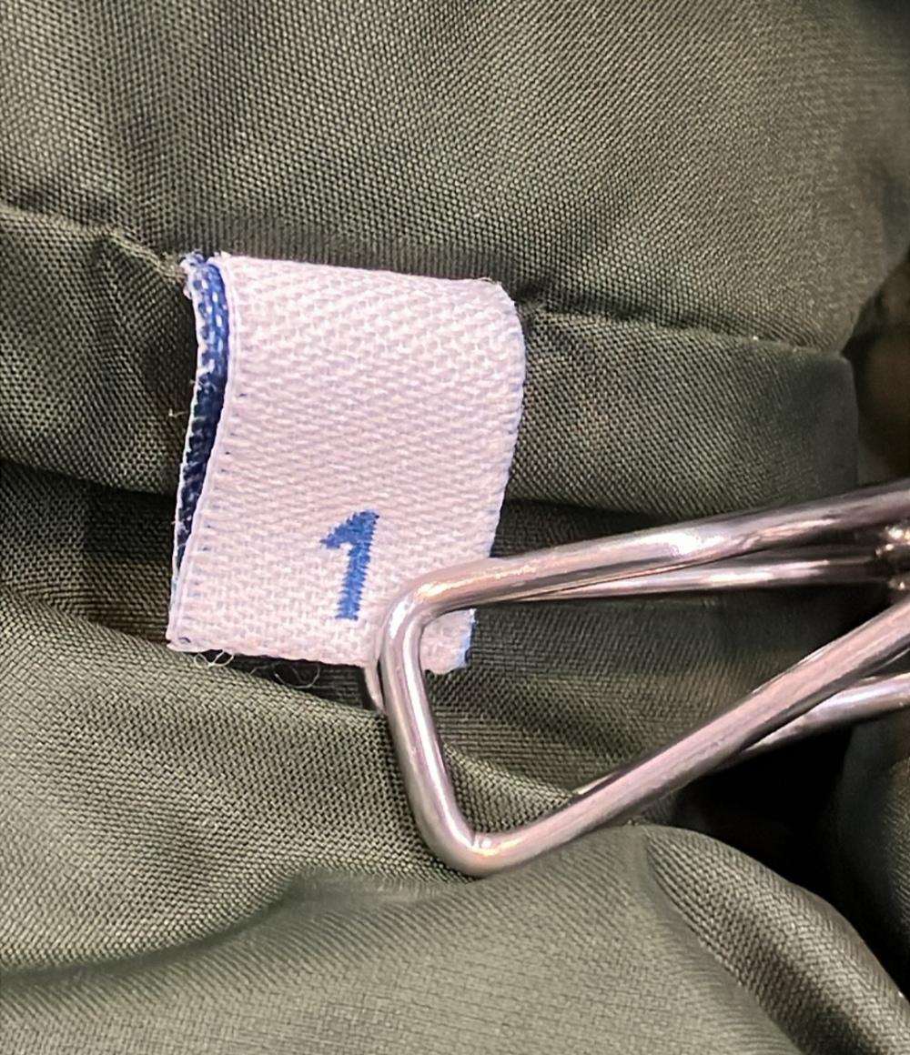 訳あり MONCLER ダウンジャケット インポート 112-093-49359-10 レディース SIZE S (1) モンクレール