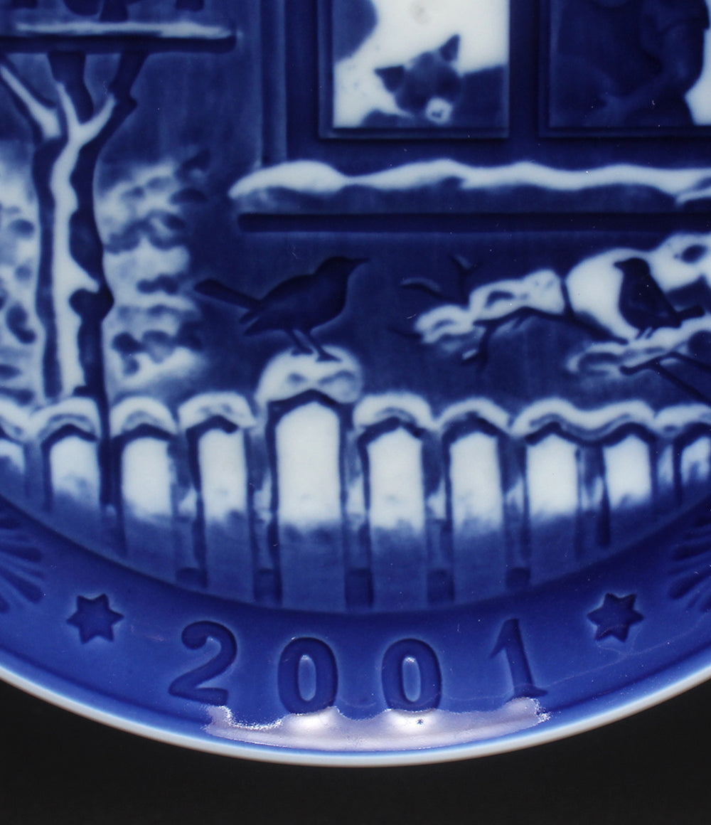 美品 Royal Copenhagen イヤープレート 飾り皿 18cm 2001 ロイヤルコペンハーゲン