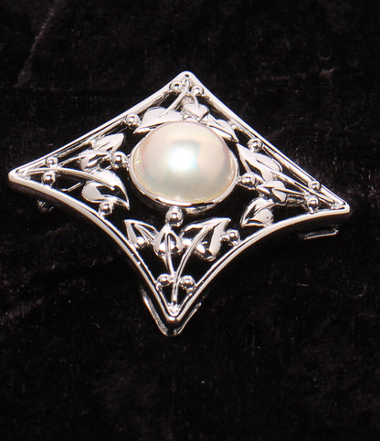 美品 TASAKI ブローチ SV マベパール13mm レディース タサキ