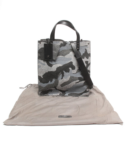 美品 VALENTINO 2WAY トートバッグ ショルダーバッグ 斜め掛け スタッズ カモフラ柄 迷彩柄 メンズ ヴァレンティノ
