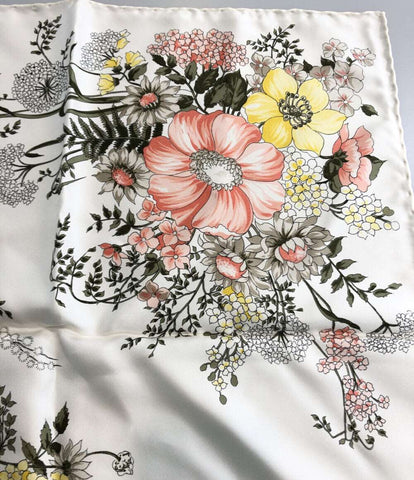クリスチャンディオール 美品 スカーフ シルク100% 花柄      レディース  (複数サイズ) Christian Dior