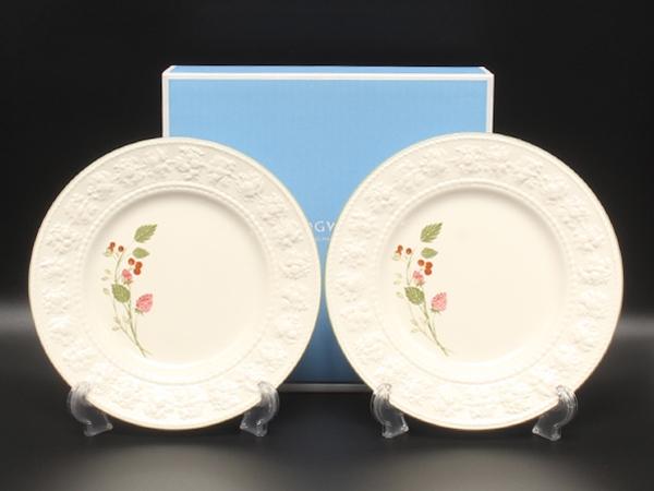 美品 WEDGWOOD プレート 皿 2点セット 20cm フェスティビティ ラズベリー ウエッジウッド