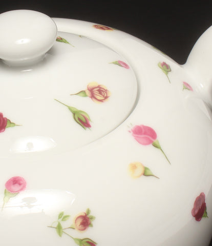 ロイヤルアルバート 美品 ティーセット ティーポット カップ＆ソーサー4客  カントリーローズバッド       ROYAL ALBERT