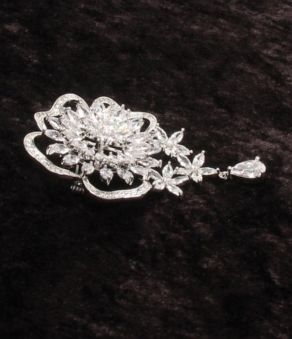 美品 ジンカ ネヅ ブローチ フラワーモチーフ 花モチーフ レディース Jinka Nezu