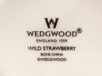 美品 ウエッジウッド カップ＆ソーサー 2客セット ペア ワイルドストロベリー WEDGWOOD