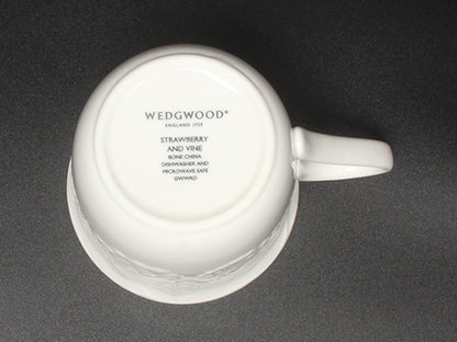 美品 WEDGWOOD マグカップ ストロベリー&バイン ウエッジウッド