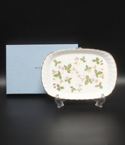 美品 WEDGWOOD スパイラルトレイ 皿 21cm ワイルドストロベリー ウエッジウッド