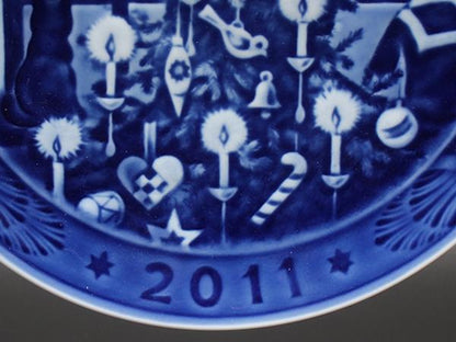 美品 Royal Copenhagen イヤープレート 飾り皿 18cm 2011 ロイヤルコペンハーゲン
