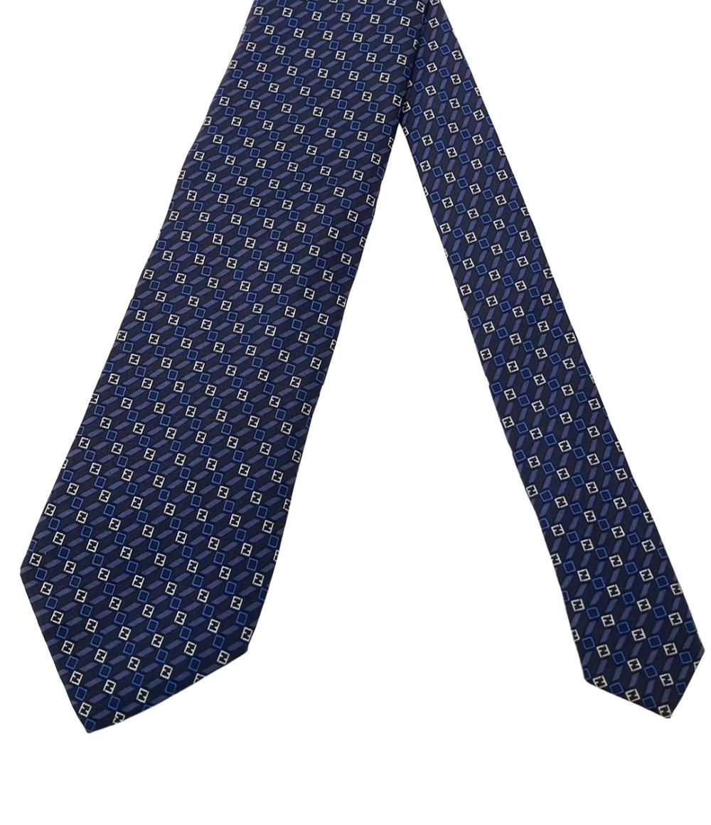 【極美品】FENDI フェンディ ネクタイ ソリッドタイ ネイビー 光沢 極美品】FENDI フェンディ ネクタイ ソリッドタイ ネイビー 光沢