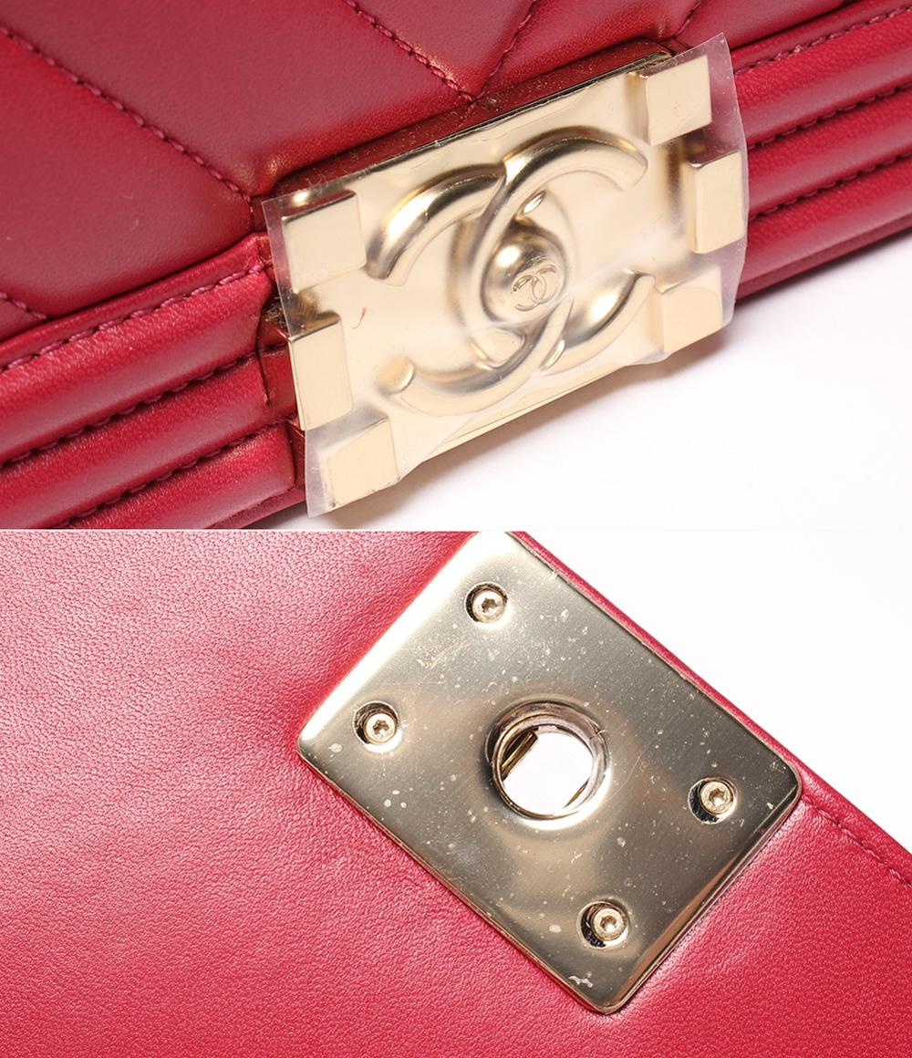 美品 シャネル チェーンショルダーバッグ 肩掛け ゴールド金具 シェブロン Vステッチ ラムスキン ボーイシャネル レディース CHANEL