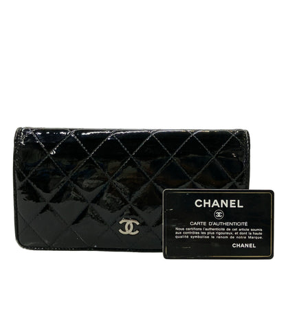 CHANEL 二つ折り財布 エナメル パテントレザー マトラッセ レディース シャネル