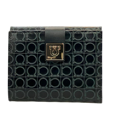 美品 サルバトーレフェラガモ 二つ折り財布 ガンチーニ レディース Salvatore Ferragamo