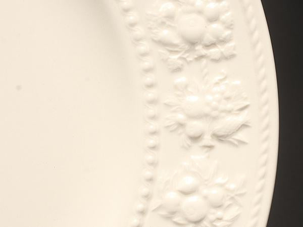 美品 WEDGWOOD プレート 大皿 27cm フェスティビティ アイボリー ウェッジウッド