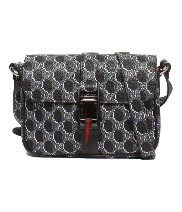 美品 GUCCI ショルダーバッグ 斜め掛け シェリーライン GGシャドウ