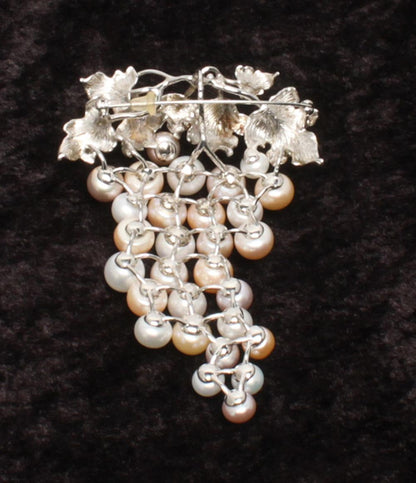 ブローチ SV925 淡水ボタンパール 7-9mm ブドウモチーフ レディース