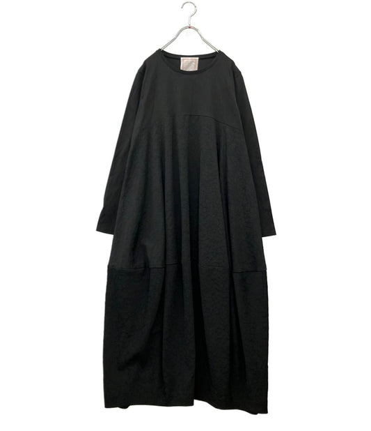 美品 BEARDSLEY 長袖ワンピース 総柄 マルワンピース コクーン型 タグ付き BEZ1032209 レディース SIZE 2 (M) ビアズリー