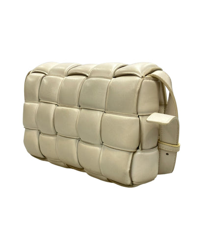 BOTTEGA VENETA ショルダーバッグ 斜め掛け パデットカセット イントレチャート B09529611E レディース ボッテガ・ヴェネタ