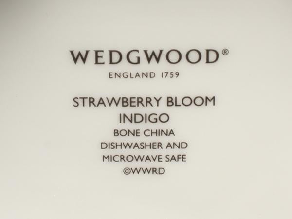 美品 WEDGWOOD スモールボウル スクエア 皿 14cm ストロベリーブルーム インディゴ ウエッジウッド