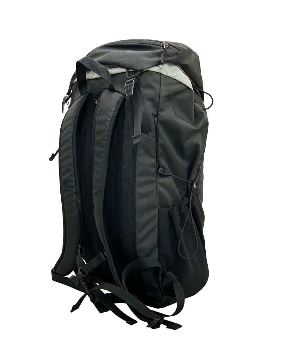 美品 ARC'TERYX リュック ユニセックス アークテリクス