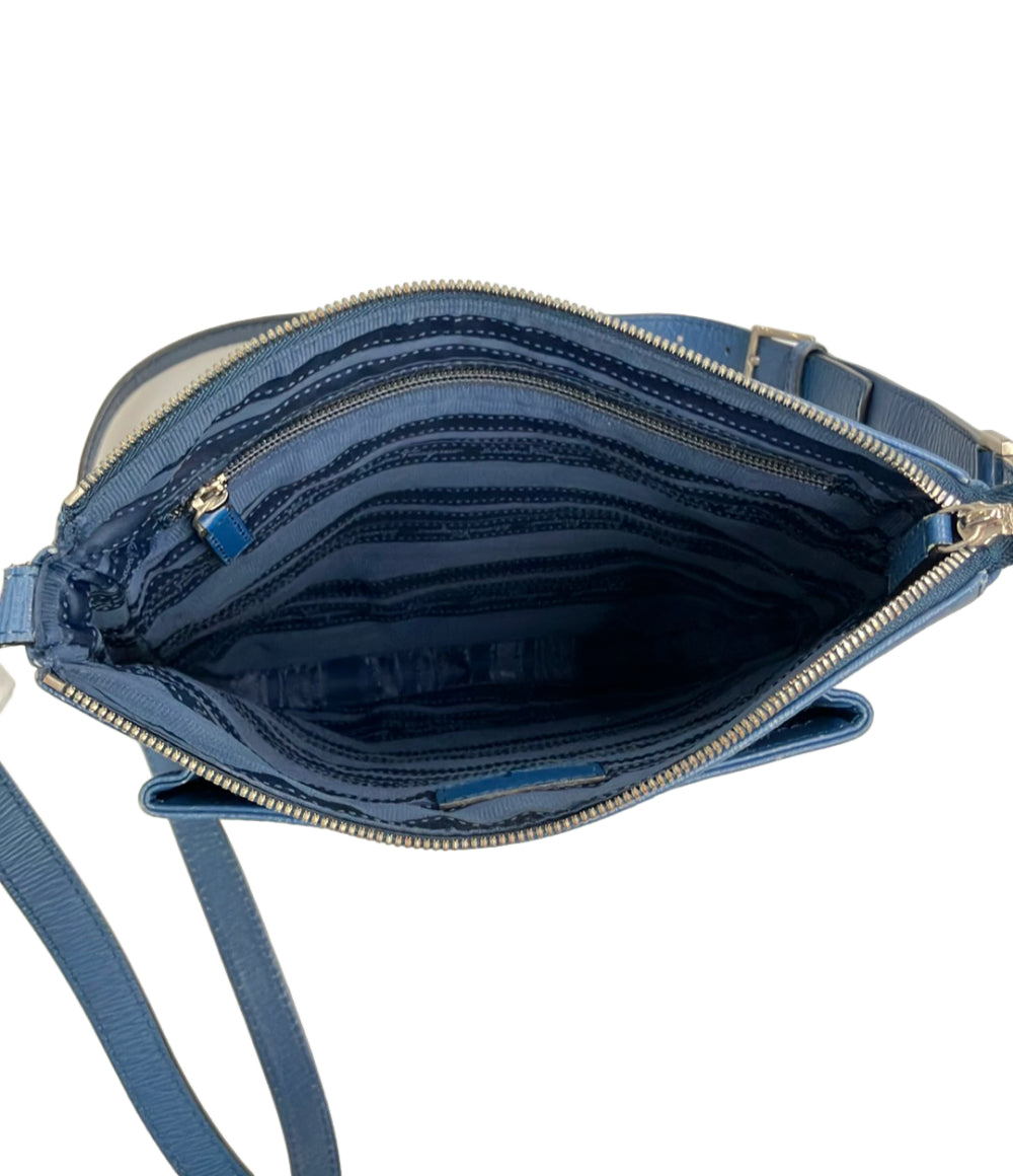 Salvatore Ferragamo ショルダーバッグ 斜め掛け レディース