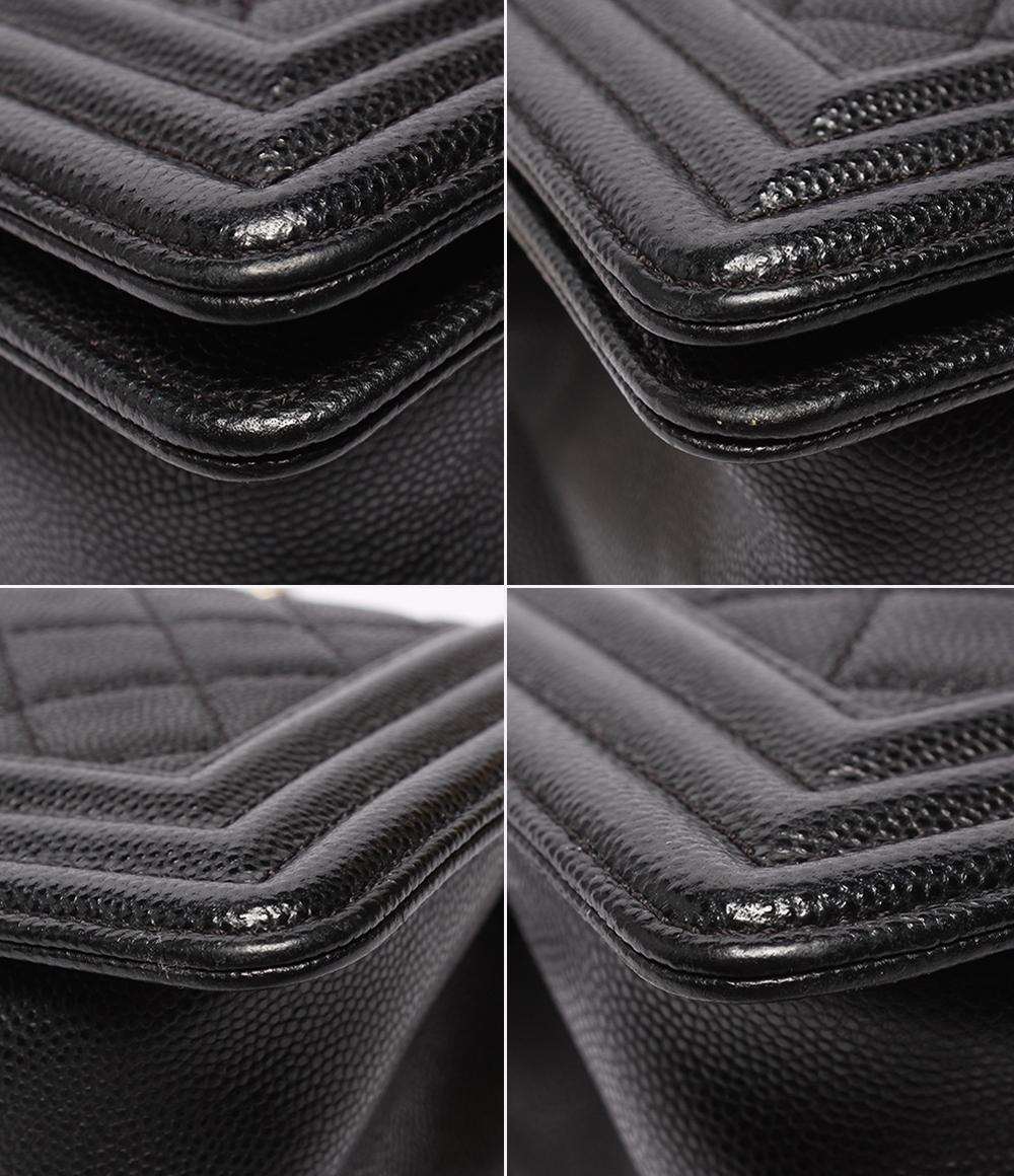 CHANEL チェーンショルダーバッグ ボーイシャネル 25 ゴールド金具 キャビアスキン マトラッセ レディース シャネル