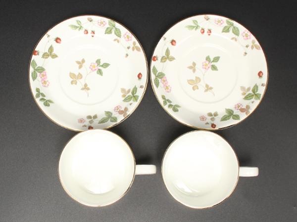 美品 ウエッジウッド カップ＆ソーサー 2客セット ペア ワイルドストロベリー WEDGWOOD