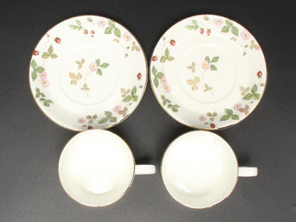 美品 ウエッジウッド カップ＆ソーサー 2客セット ペア ワイルドストロベリー WEDGWOOD