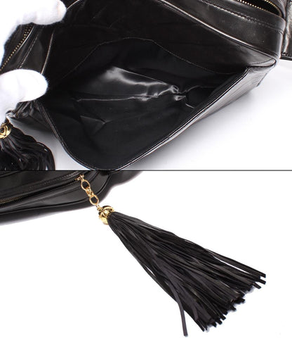 CHANEL ショルダーバッグ バイアスステッチ Vステッチ フリンジ ラムスキン ゴールド金具 2番台 肩掛け 斜め掛け レディース シャネル