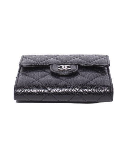 CHANEL 三つ折り財布 シルバー金具 ランダム番台 クラシックスモールフラップウォレット キャビアスキン AP0231 レディース シャネル