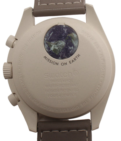 美品 Swatch OMEGA 腕時計 MISSION ON EARTH – DESERT クオーツ グレージュ レディース メンズ スウォッチ オメガ