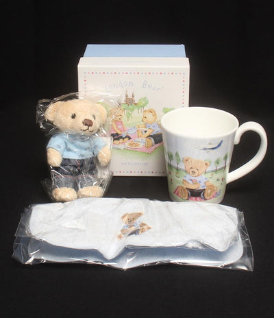 美品 ウェッジウッド ANAオリジナルマグカップセット ぬいぐるみ ミニタオル ロンドンベア LONDON BEAR WEDGWOOD