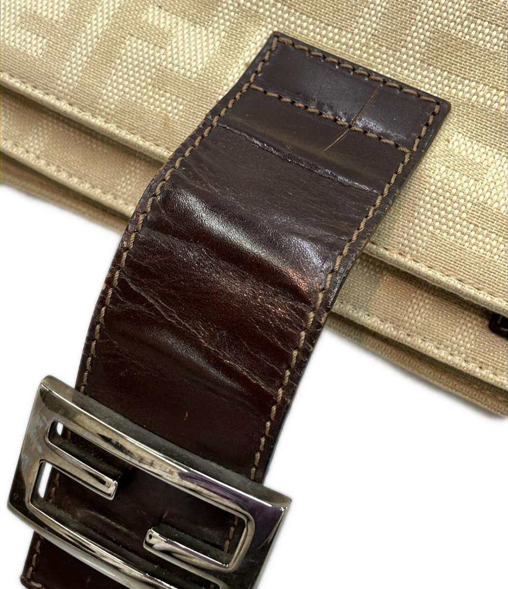 FENDI ショルダーバッグ 肩掛け ズッカ レディース フェンディ