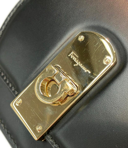 サルバトーレフェラガモ 二つ折り財布 ショルダーウォレット ガンチーニ レディース Salvatore Ferragamo