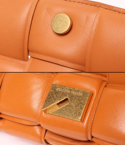 BOTTEGA VENETA ショルダーバッグ 肩掛け 斜め掛け パデットカセット イントレチャート レディース ボッテガ・ヴェネタ