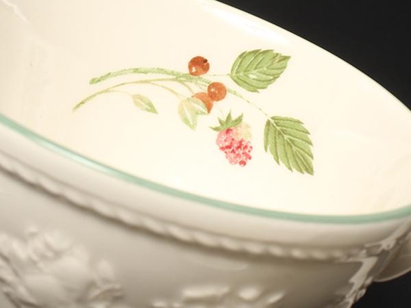 美品 ウエッジウッド カップ＆ソーサー 2客セット ペア フェスティビティ ラズベリー WEDGWOOD