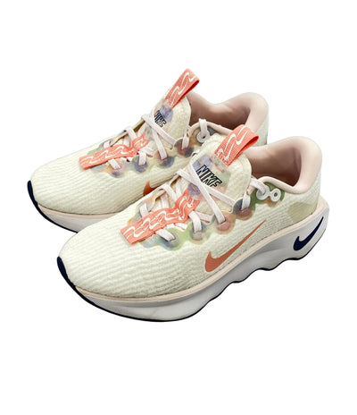 美品 NIKE ローカットスニーカー W MOTIVA PREMIUM DZ3702-100 レディース SIZE 22.5 ナイキ