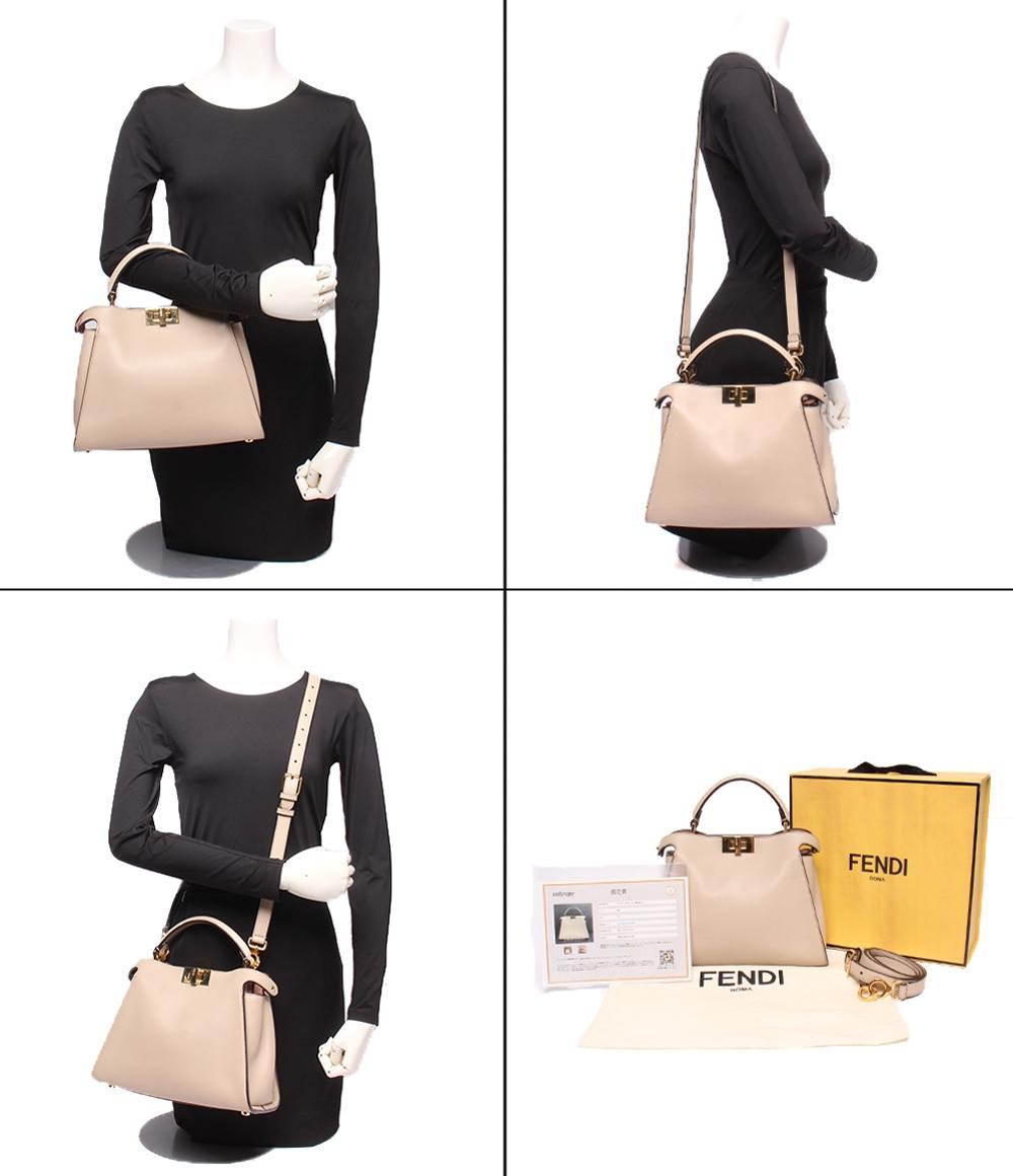 FENDI ピーカブー エッセンシャリー ブラウン ショルダーバッグ 2WAY FENDI（フェンディ） ピーカブー アイコニック エッセンシャリー 2WAY