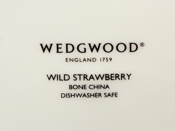 美品 ウエッジウッド カップ＆ソーサー 2客セット ペア ワイルドストロベリー WEDGWOOD