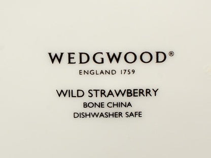 美品 ウエッジウッド カップ＆ソーサー 2客セット ペア ワイルドストロベリー WEDGWOOD