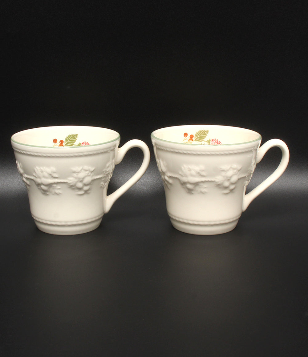 美品 WEDGWOOD マグカップ 2点セット ペア フェスティビティ ラズベリー ウエッジウッド